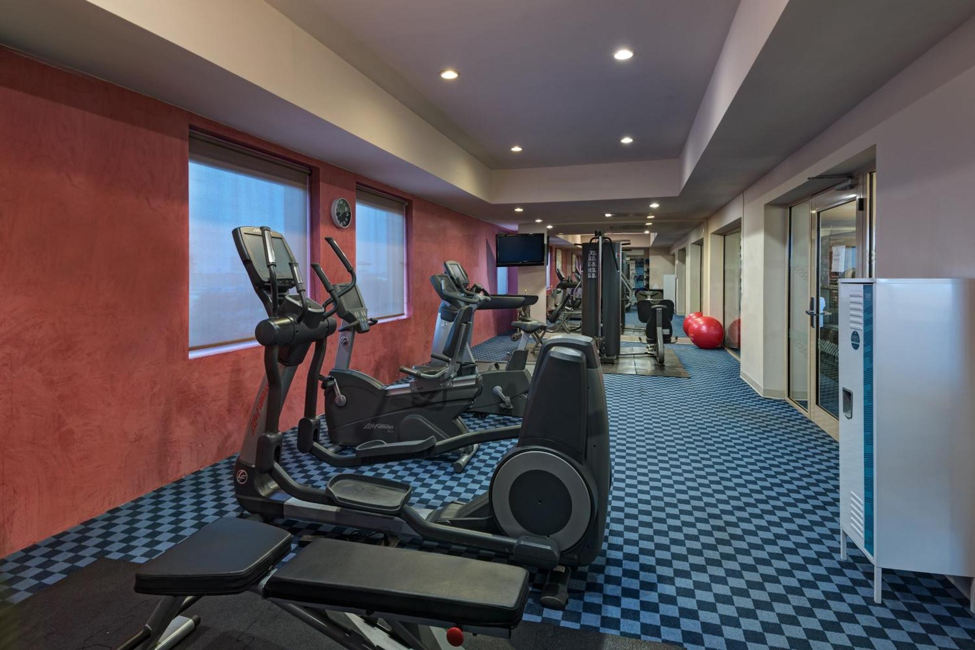 Four Points By Sheraton Monterrey Linda Vista Guadalupe  Екстериор снимка