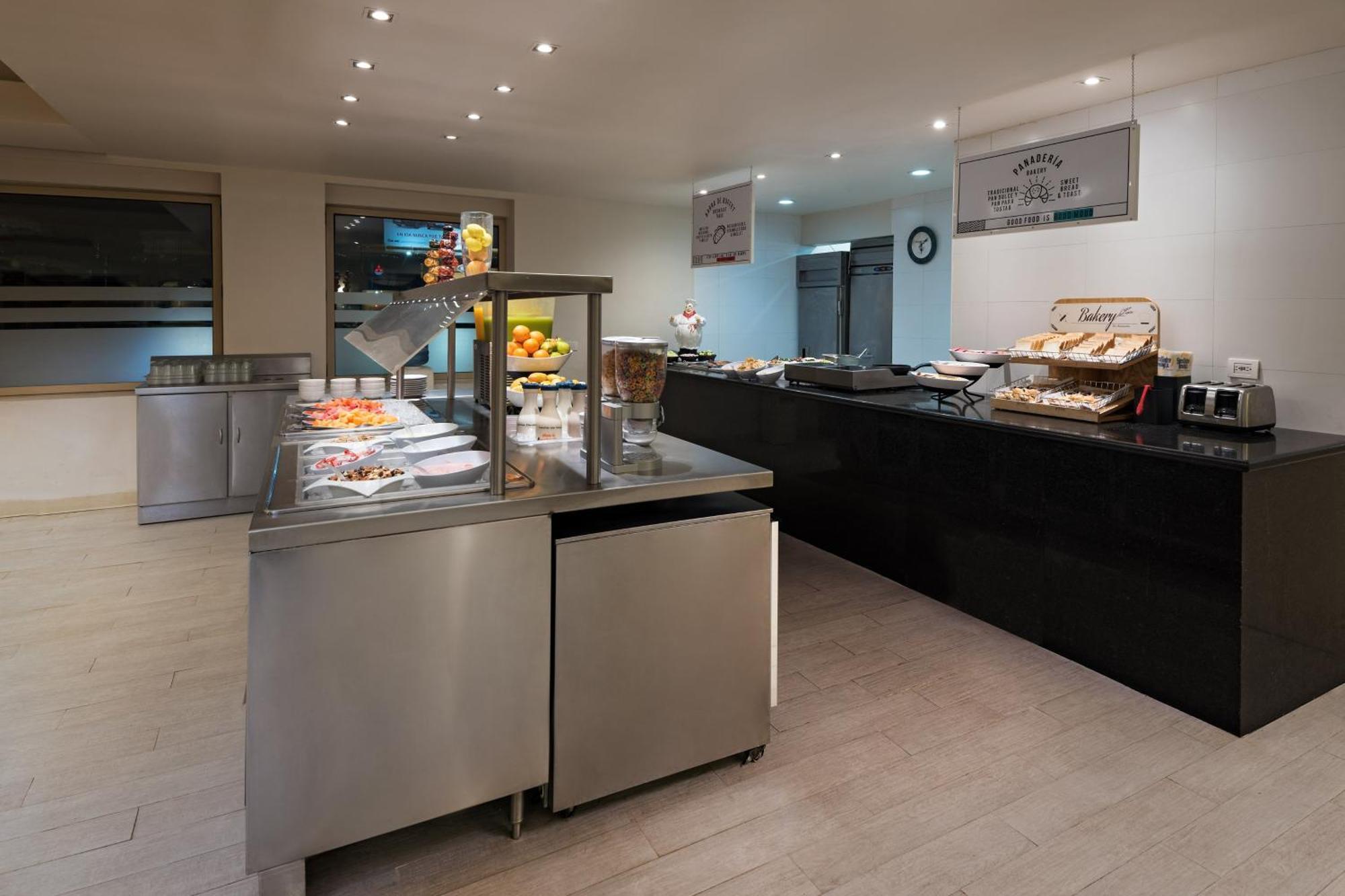 Four Points By Sheraton Monterrey Linda Vista Guadalupe  Екстериор снимка